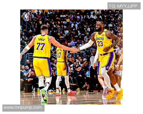 NBA快船与湖人历次对决回顾及比赛结果分析