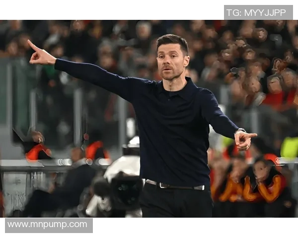 清晨4点，皇马最强三叉戟战西甲，仅剩2名后卫，输球阿隆索就下课